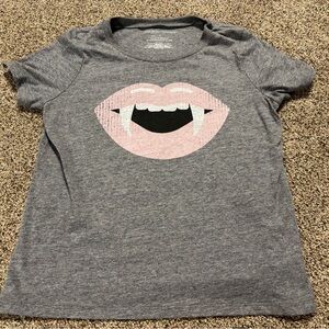 Grayson Threads NWT Women's Heather Gray Pink Vampire Lips size large